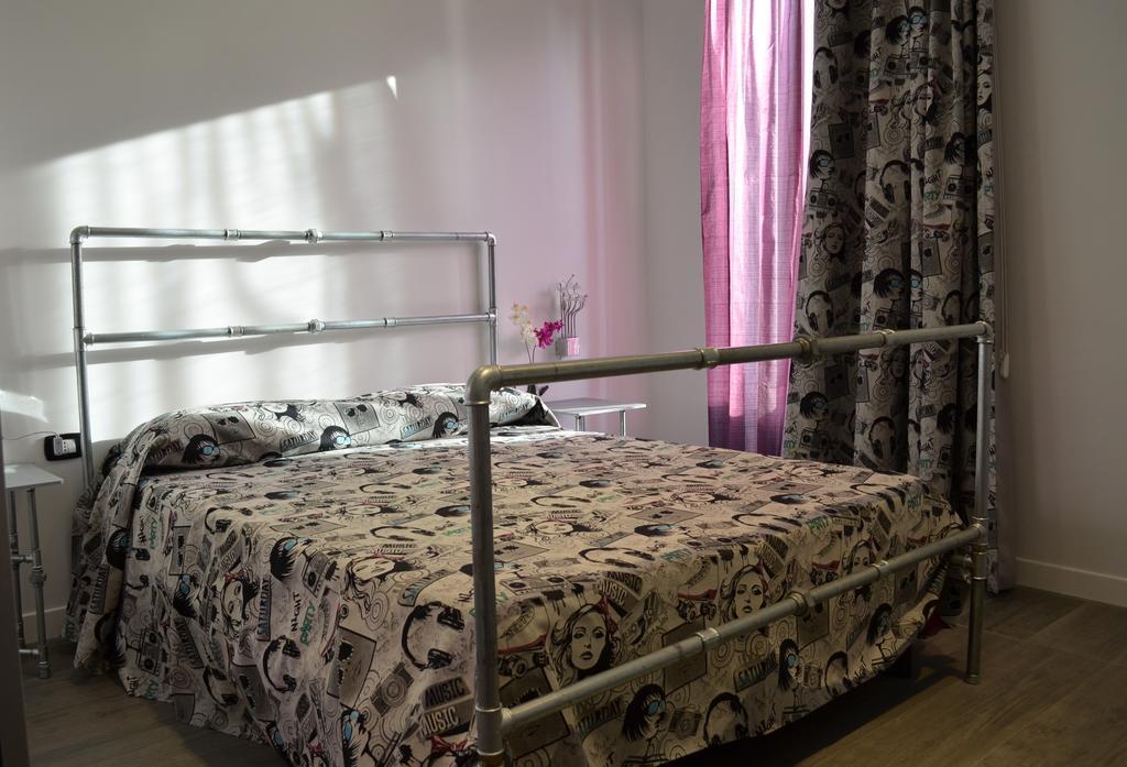 5Rooms โรม ห้อง รูปภาพ